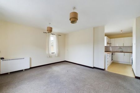1 bedroom flat to rent - Photo 2