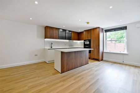 3 bedroom apartment to rent - Photo 4