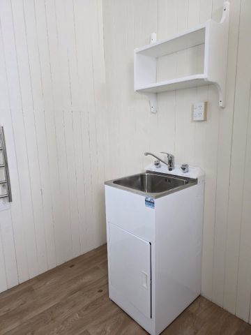 Conveniently located. - Photo 2