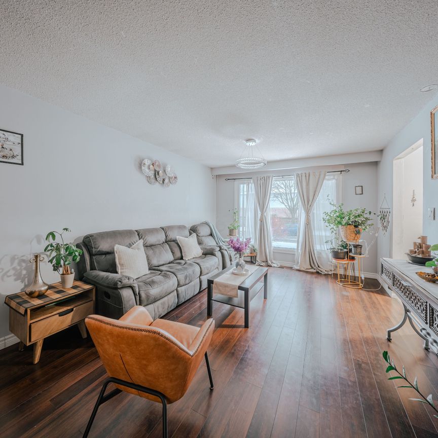 For Lease - 1187 Skylark Avenue, Oshawa, Ontario - Photo 1