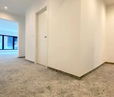 Instapklaar gelijkvloers appartement in het centrum ! - Foto 4