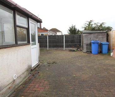 3 bedroom bungalow to rent - Photo 5