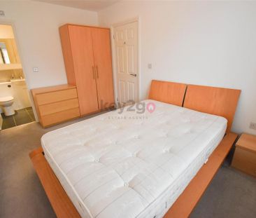 3 bedroom semi-detached house to rent - Photo 4