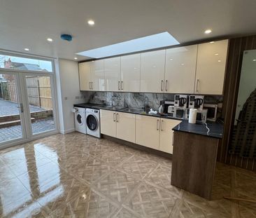 Brand Newly Refurbished HIGHEST Spec Rooms 🤩🏡 Room 6 - Photo 1