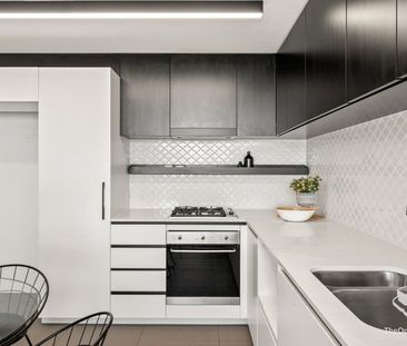 UNFURNISHED 1 BEDROOM APARTMENT IN WEST END - Photo 1