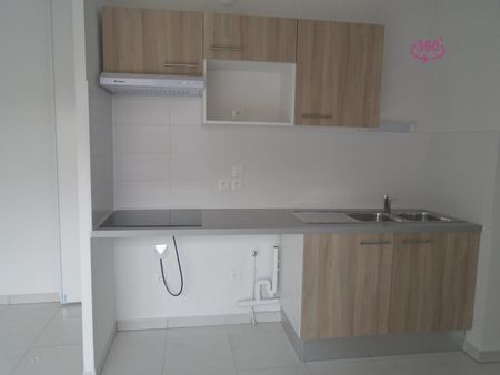 Location Appartement 3 pièces 65m² ST ORENS DE GAMEVILLE 31650 - Photo 2