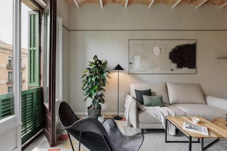 Ronda de Sant Pere, Barcelona, Catalonia 08010 - Photo 5