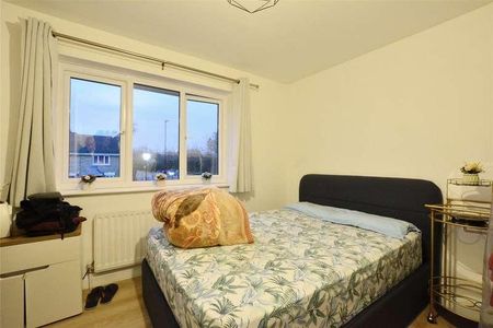 Dover Patrol, Kidbrooke, London, SE3 - Photo 3