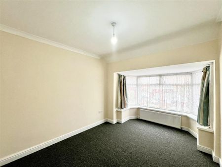 3 bedroom end of terrace house to rent - Photo 5