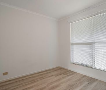 "FRESH FLOORS IN A GREAT LOCATION" - Photo 2