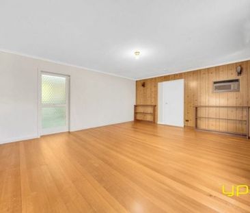 Spacious Family Home in a Prime Cranbourne Location – Only $585 Per... - Photo 1