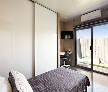 Private Room Accommodation- All Bills Included&ast; - Photo 3