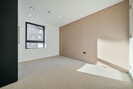 Available from Now - 2 Bed Apartment, Unfurnished - Photo 5