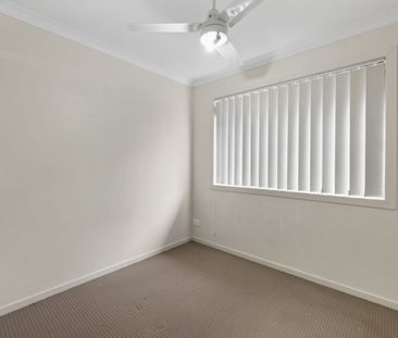 Three-bedroom 2 Bathroom Family Home - Photo 2