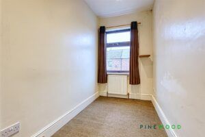 2 BEDROOM House - Semi-Detached - Photo 1