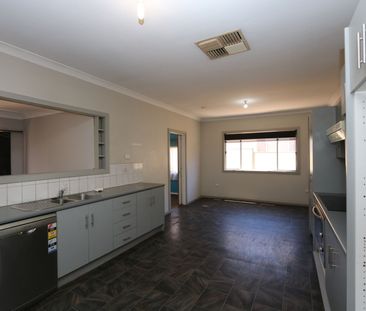 137 Williams Street, 2880, Broken Hill Nsw - Photo 5