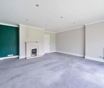 4 bedroom detached house to rent - Photo 2