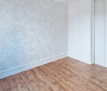 Location appartement 3 pièces - 69m² à Fougeres (35300) - Photo 5