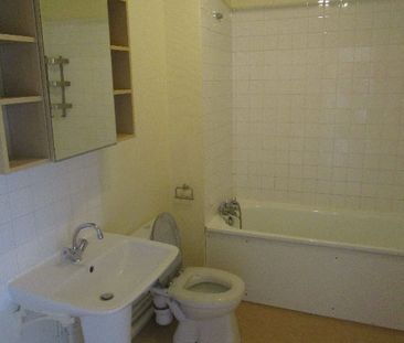 Location Appartement 1 pièce 28m² RENNES 35700 - Photo 2