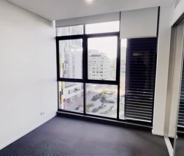 1 bed 1 bath*204 - Photo 4