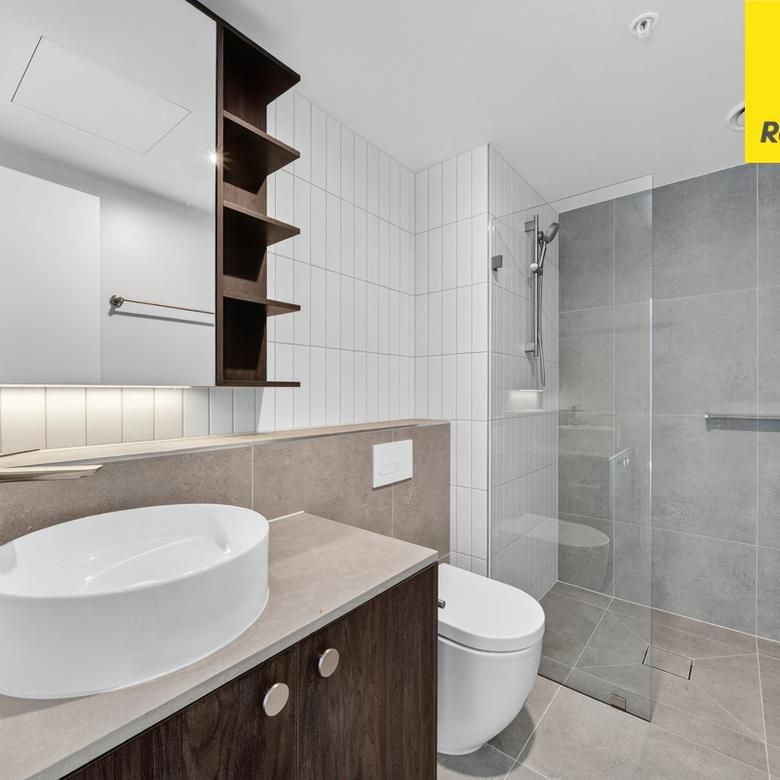 Perfect Apartment Living in WOVA - Photo 1