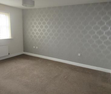 4 bedroom detached house to rent - Photo 5