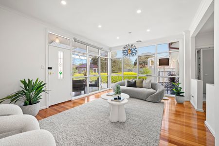 167 Charman Road, Beaumaris VIC 3193 - House For Rent | Domain - Photo 2