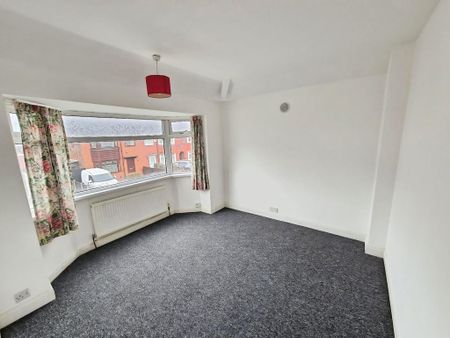 3 bedroom end of terrace house to rent - Photo 3
