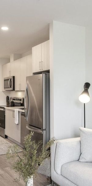 The CoMo Apartments - Photo 1