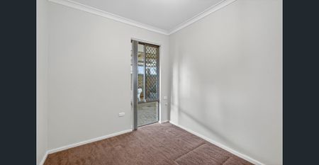 35 Oakover Way, Gosnells, WA 6110 - Photo 4