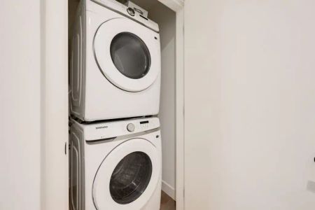 Light House Apartments — 2 Bedroom 2 Bathroom - Photo 3