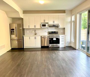 For Lease - 23 Wild Rose Garden N/A, Toronto, Ontario - Photo 4