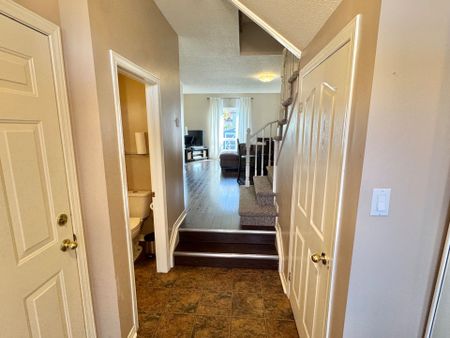 For Lease - 38 Bridgestone Drive, Kanata, Ontario - Photo 5