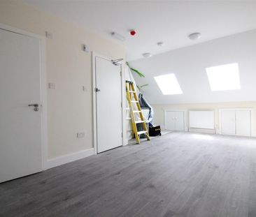 Kingsley Road, Hounslow - Photo 3