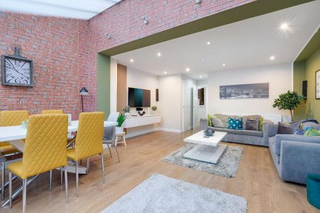 3 bedroom semi-detached house to rent - Photo 2