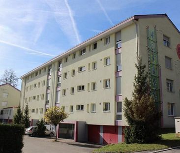 Helle Wohnung mit grosszügigem Sitzplatz - Photo 3