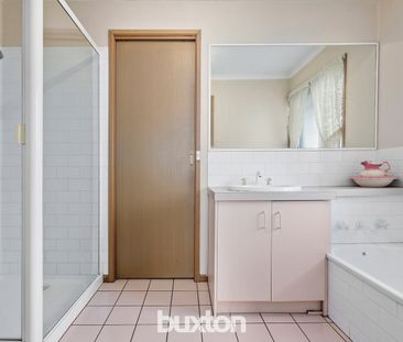 Perfectly Positioned Home In Grovedale - Photo 2