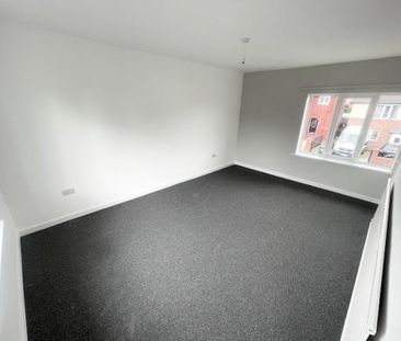3 bedroom end of terrace house to rent - Photo 5