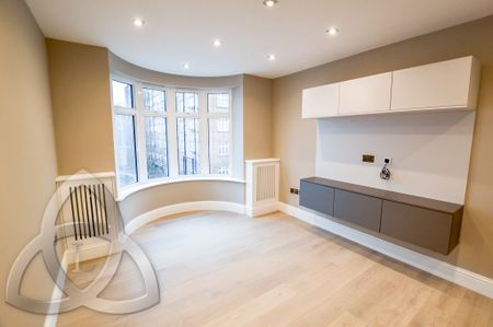 6 Hall Road, London, NW8 9PA - Photo 3