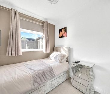 Three Corners, Bexleyheath, Kent, DA7 6HF - Photo 4