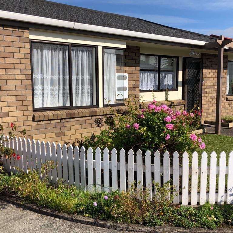 Two bedroom unit in a retirement village - Photo 1