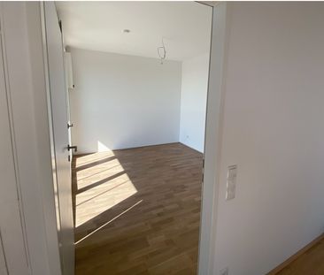 moderne, unbefristete 2-Zi Wohnung mit Loggia - Photo 3