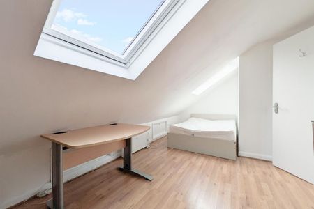 5 bedroom terraced house to rent - Photo 5