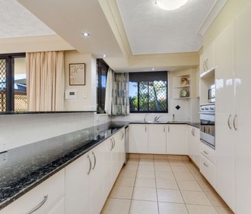 Modern Spacious Three Bedroom Ground Floor Apartment - Photo 5