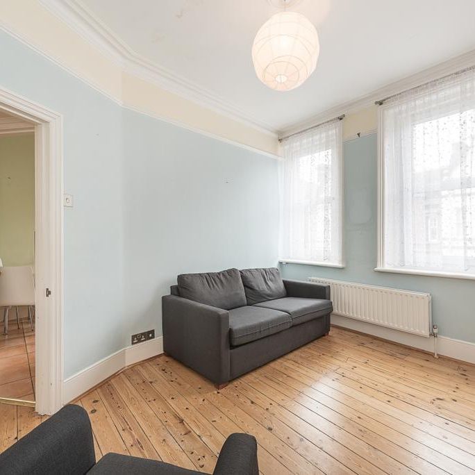 2 bedroom flat to rent - Photo 1