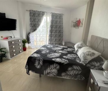 Apartamento de alquiler en Avenida Carlota Alessandri, 284, El Pinillo - Photo 4