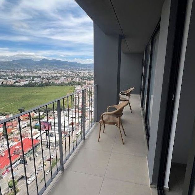 Departamento en renta Valle Del Campestre, León, Guanajuato, México - Photo 1