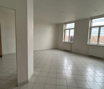 Location Appartement 3 pièces 86m² MULHOUSE 68100 - Photo 2