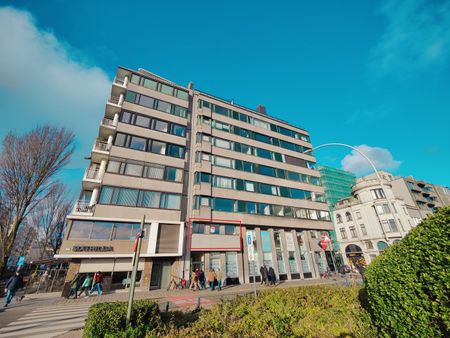 Te Huur 2 slaapkamers Oostende Karel Janssenslaan 3 - Photo 4