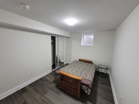 For Lease - 6249 Prairie Circle Unit# Lower, Mississauga, Ontario - Photo 4